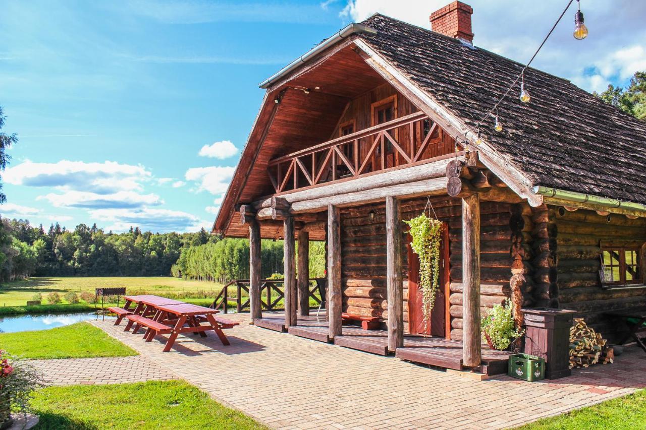 Lejasbisenieki Villa Turaida Exteriör bild