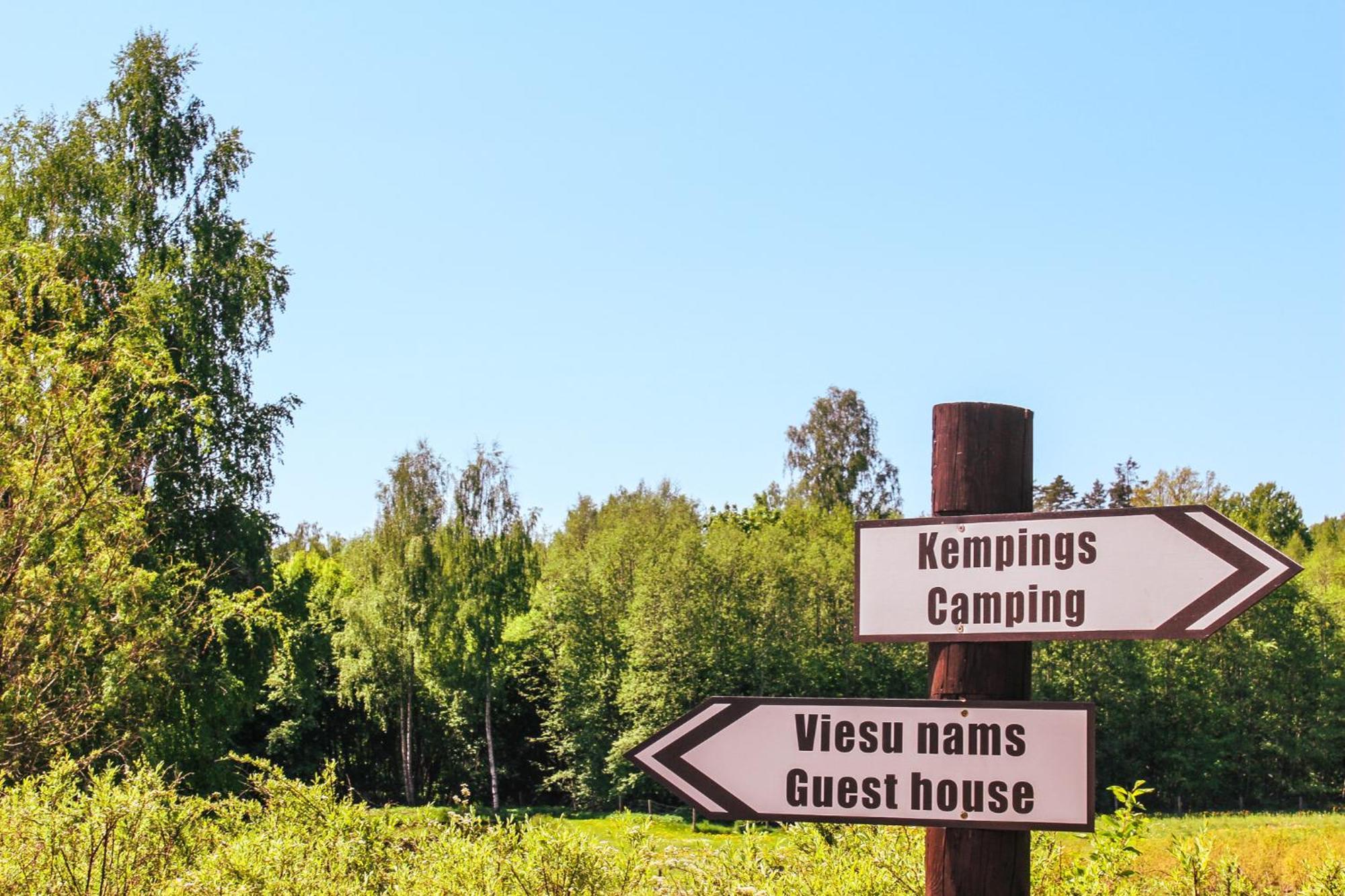 Lejasbisenieki Villa Turaida Exteriör bild